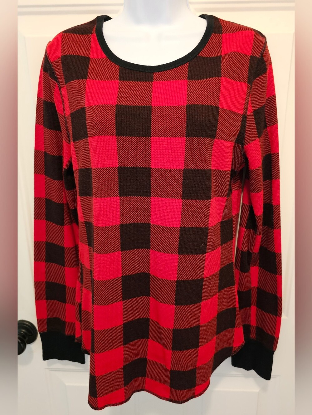 Old Navy XL Tall Red Black Buffalo Plaid Thermal Waffle Knit Shirt EUC Like New